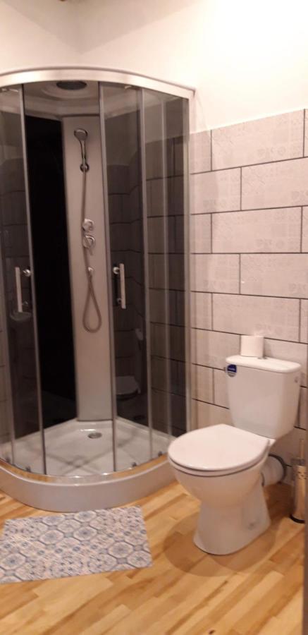 Metras Maja Hotel Aizpute Ngoại thất bức ảnh