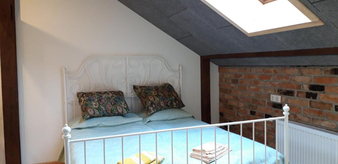 Metras Maja Hotel Aizpute Ngoại thất bức ảnh