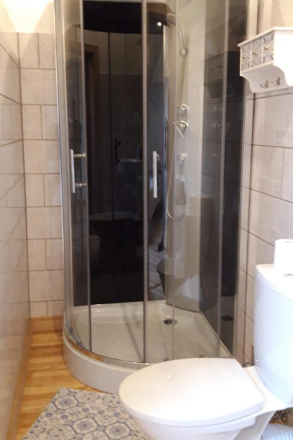 Metras Maja Hotel Aizpute Ngoại thất bức ảnh