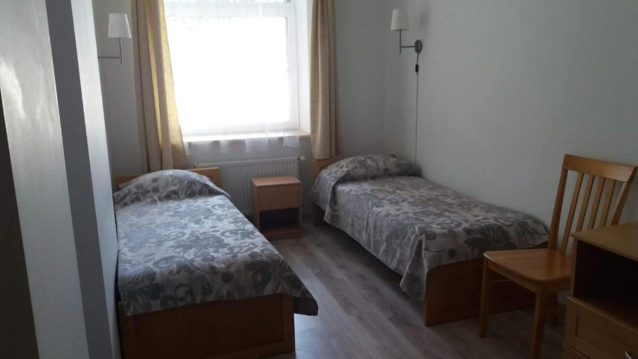Metras Maja Hotel Aizpute Ngoại thất bức ảnh