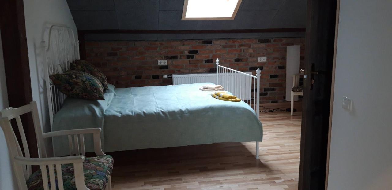 Metras Maja Hotel Aizpute Ngoại thất bức ảnh