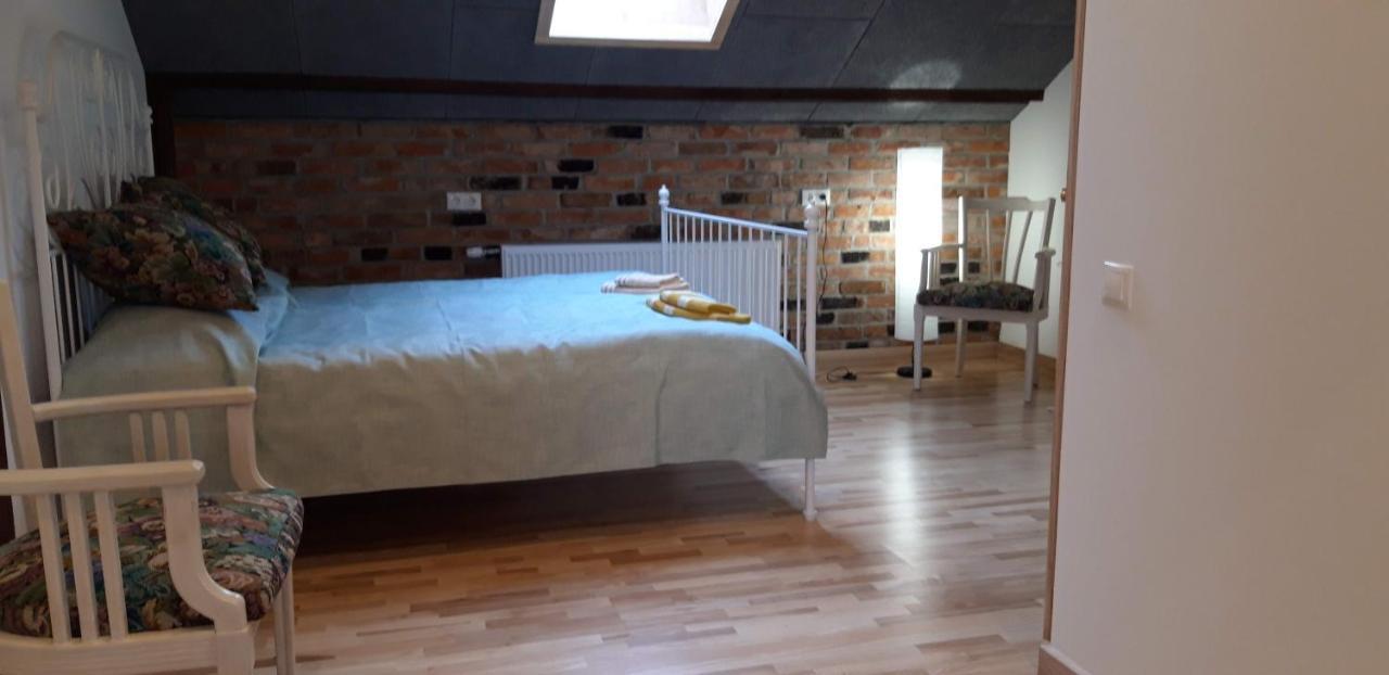 Metras Maja Hotel Aizpute Ngoại thất bức ảnh